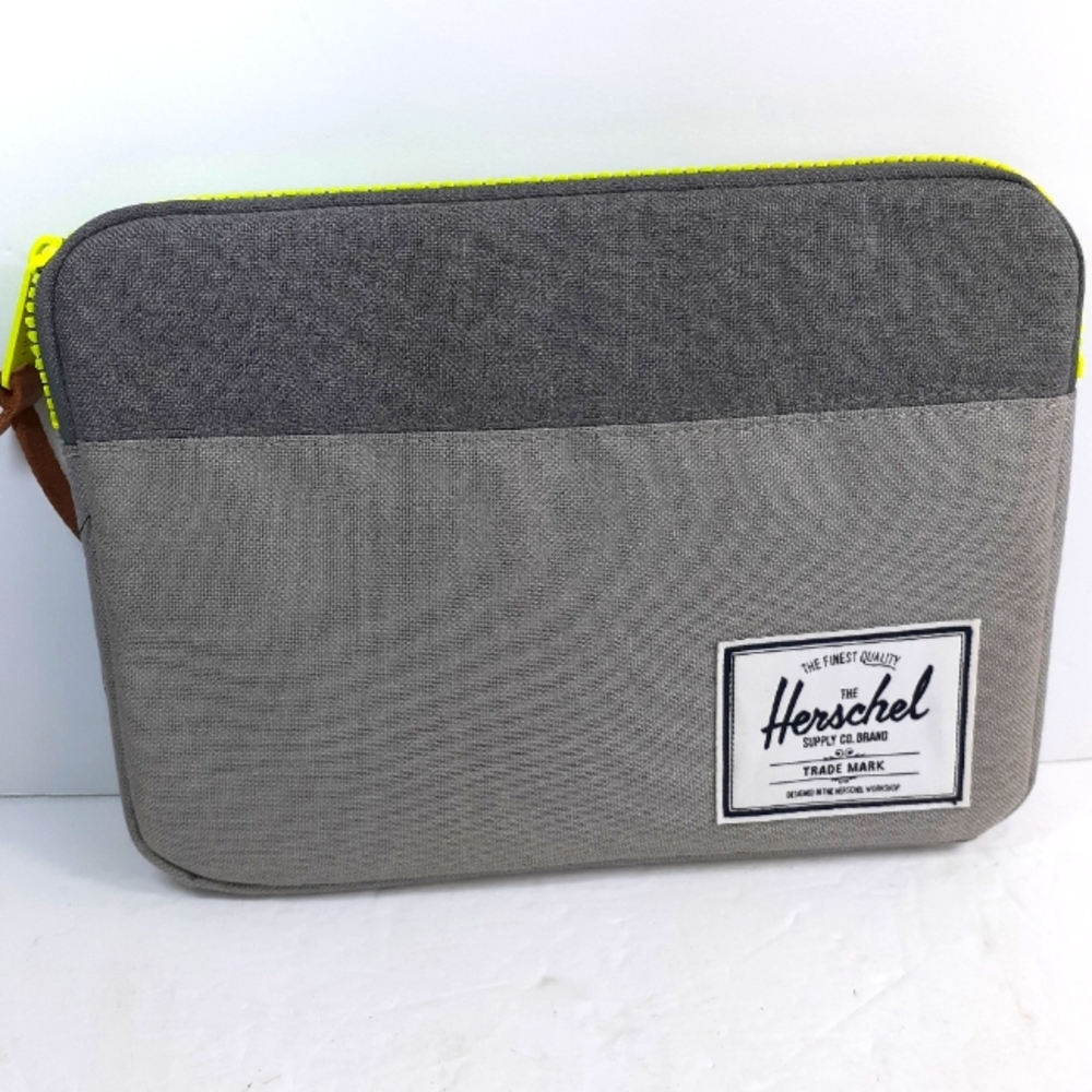 Herschel Supply Co Sleeve for iPad Mini Padded Fleece Mini Bag Pouch Tablet Case